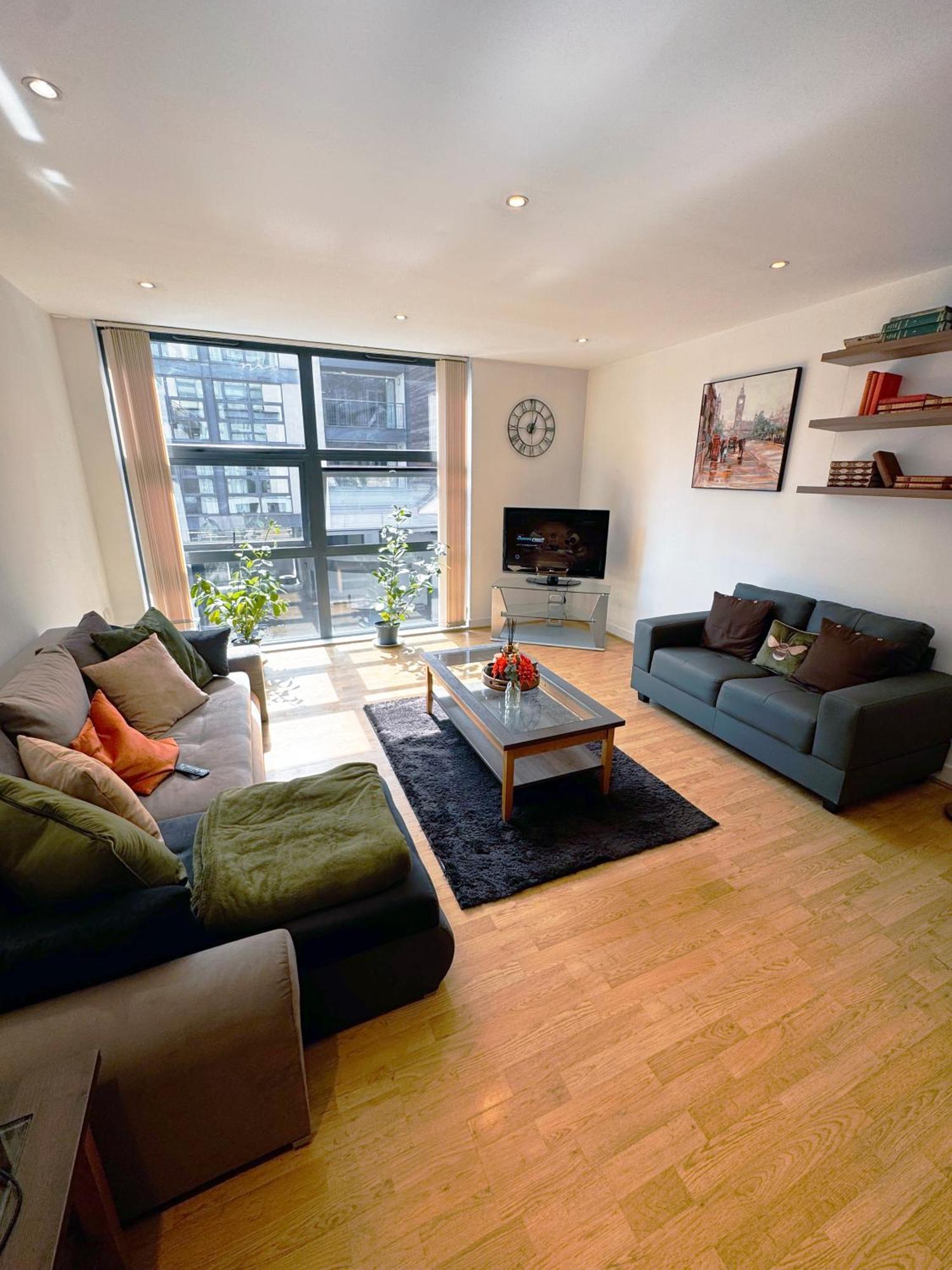 Bright Escape In Canary Wharf Apartment *